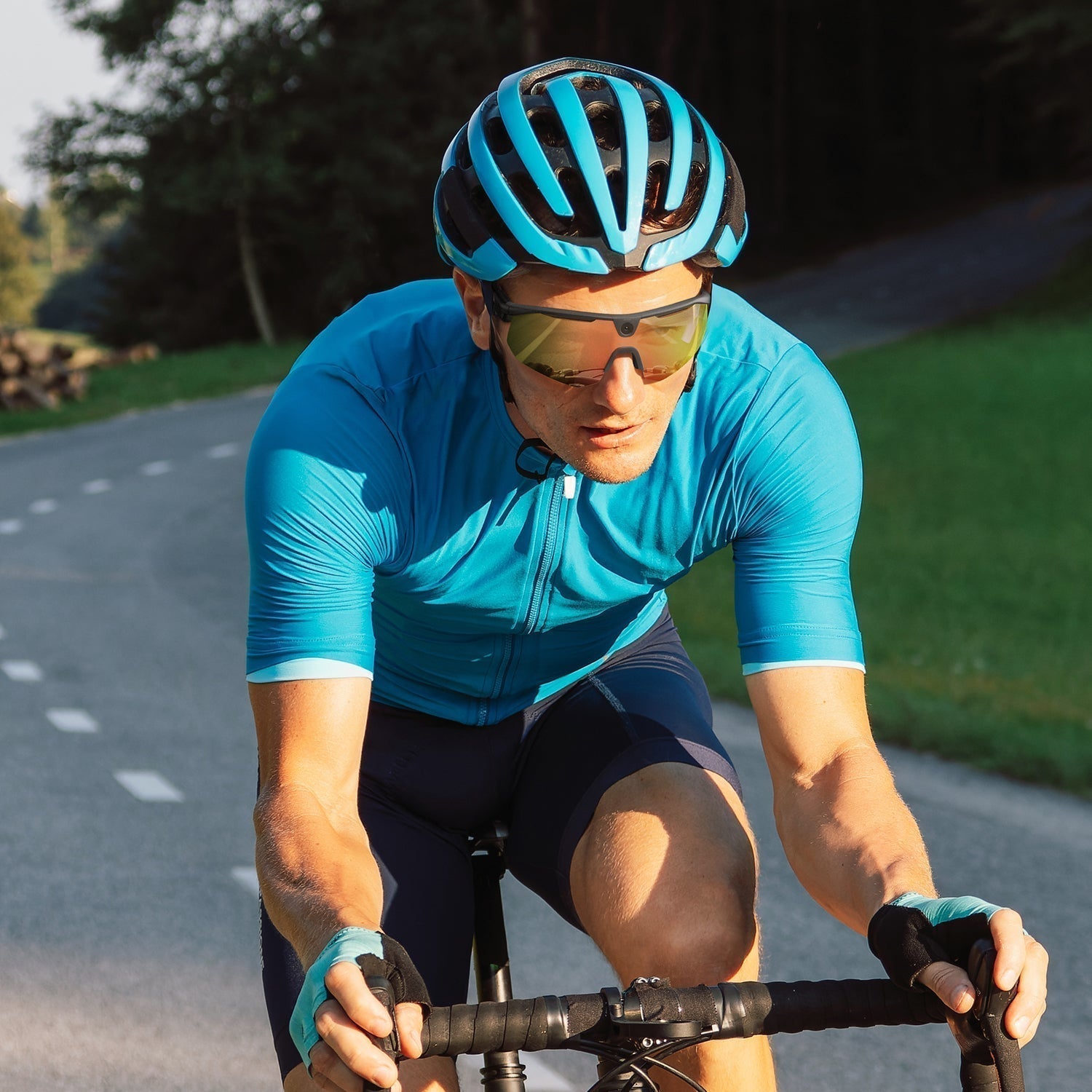 Discover BleeqUp Ranger: AI Sports Camera Glasses for Next-Level Outdoor Adventures